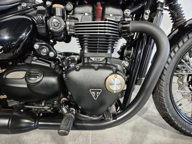 triumph - bonneville-bobber