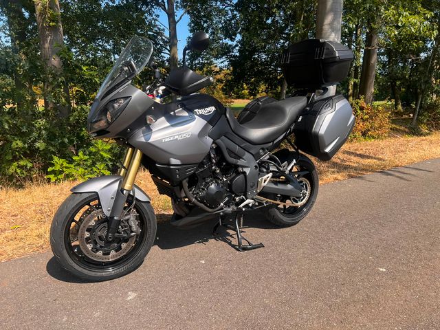 triumph - tiger-1050-abs