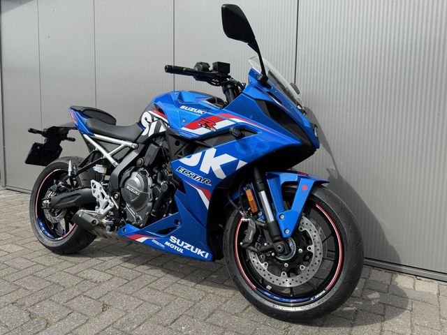 suzuki - gsx-8r