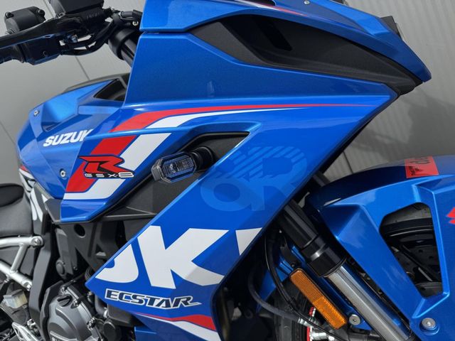 suzuki - gsx-8r