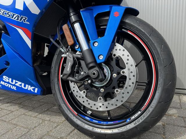 suzuki - gsx-8r