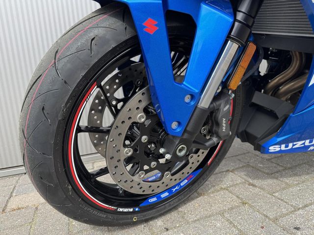 suzuki - gsx-8r