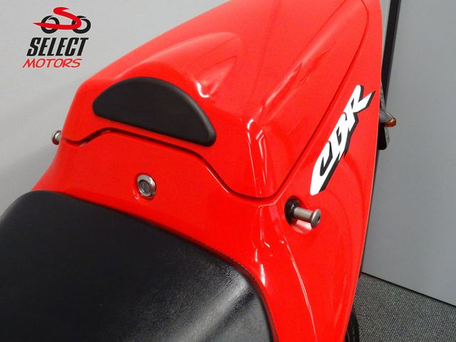 honda - cbr-900-rr-fireblade