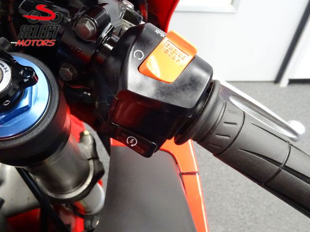 honda - cbr-900-rr-fireblade