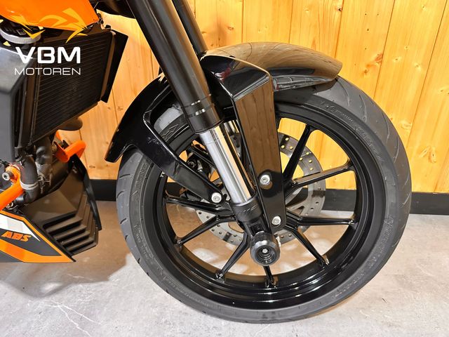 ktm - 125-duke