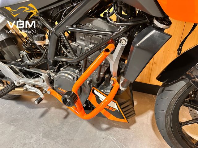 ktm - 125-duke