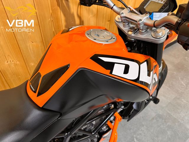 ktm - 125-duke