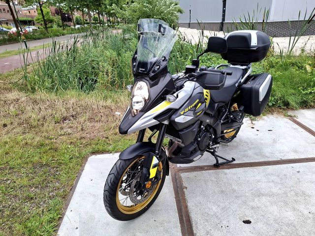 suzuki - v-strom-1000-xta-adventure