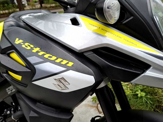 suzuki - v-strom-1000-xta-adventure