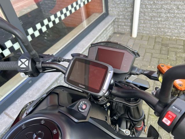 ktm - 890-duke