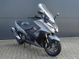 KYMCO AK 550