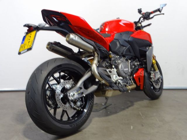 ducati - streetfighter-v2
