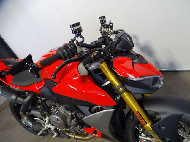 ducati - streetfighter-v2