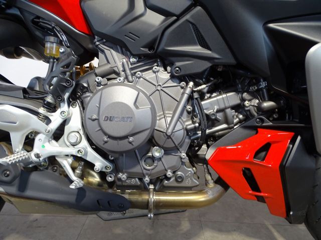 ducati - streetfighter-v2