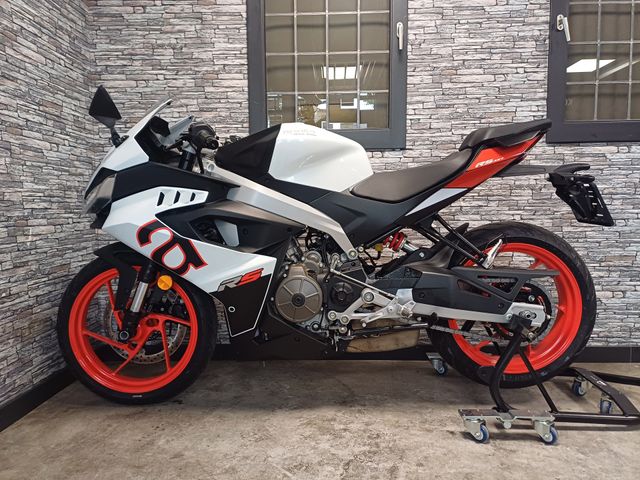 aprilia - rs-457