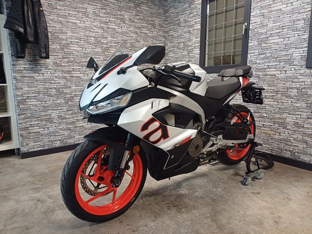 aprilia - rs-457