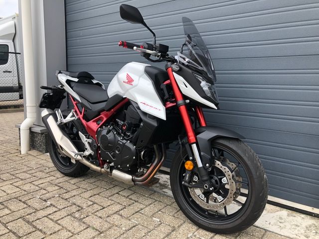 honda - cb-750-hornet
