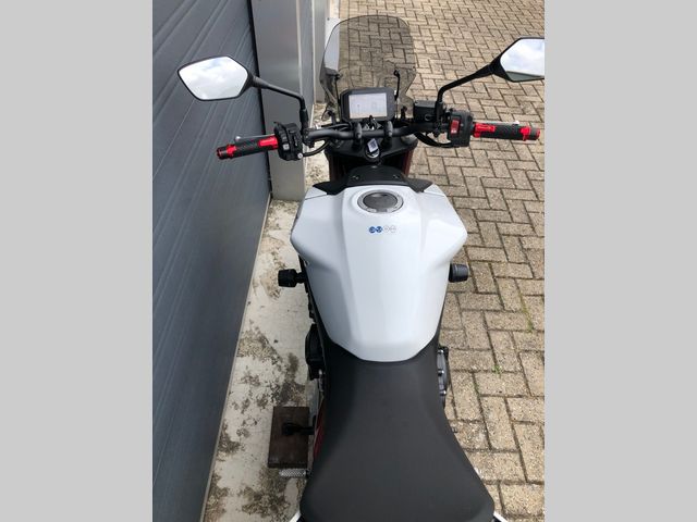honda - cb-750-hornet