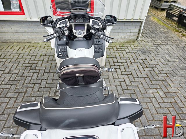 honda - gl-1800-goldwing-abs