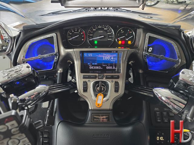 honda - gl-1800-goldwing-abs