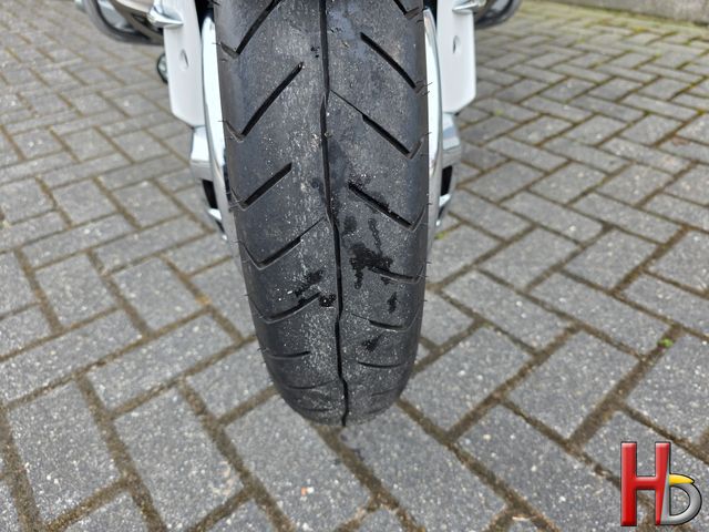 honda - gl-1800-goldwing-abs