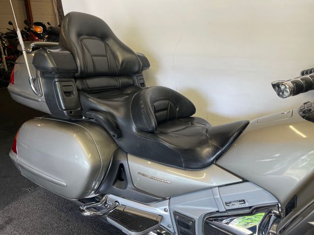 honda - gl-1800-goldwing-abs