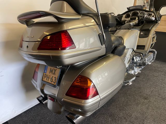honda - gl-1800-goldwing-abs