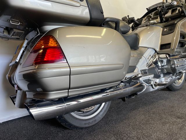 honda - gl-1800-goldwing-abs