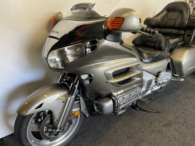 honda - gl-1800-goldwing-abs