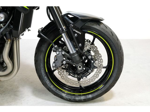 kawasaki - z900-performance