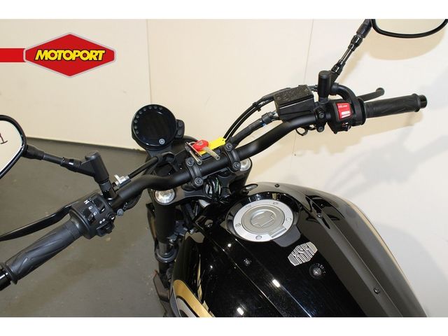 yamaha - xsr-700