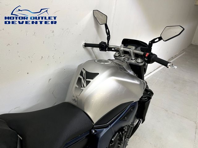 yamaha - fz-1