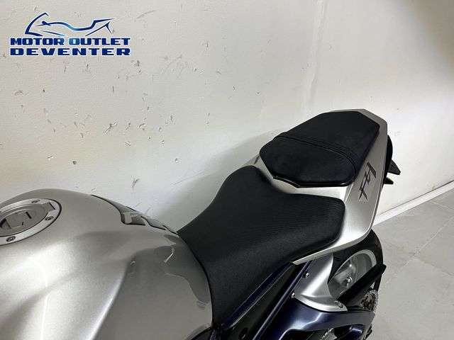 yamaha - fz-1