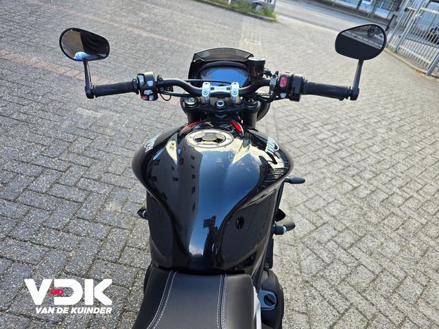 triumph - street-triple-rs