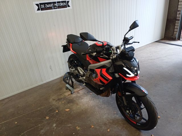 aprilia - tuono-457