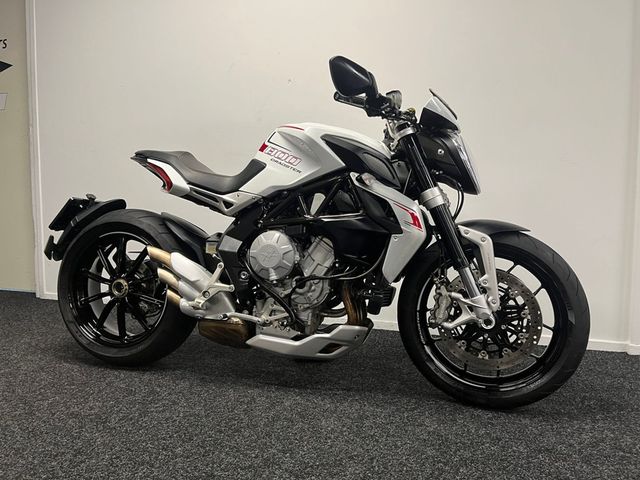 mv-agusta - brutale-800-dragster