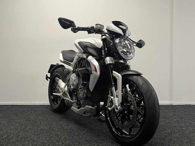 mv-agusta - brutale-800-dragster