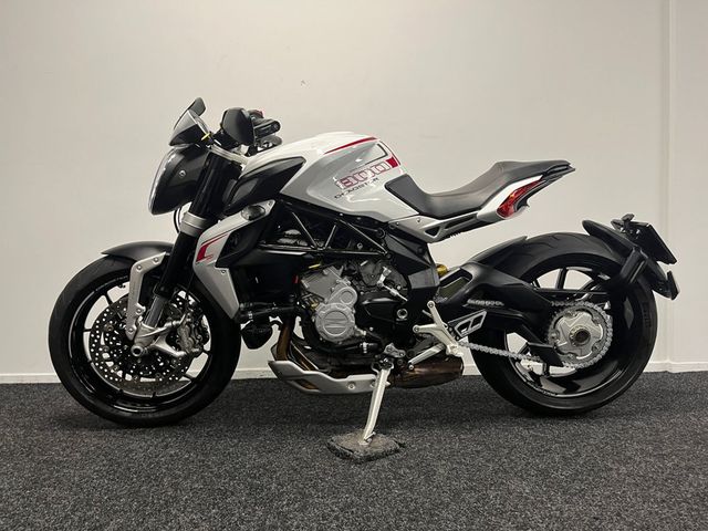 mv-agusta - brutale-800-dragster