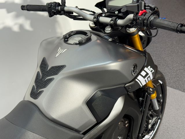 yamaha - mt-09-abs