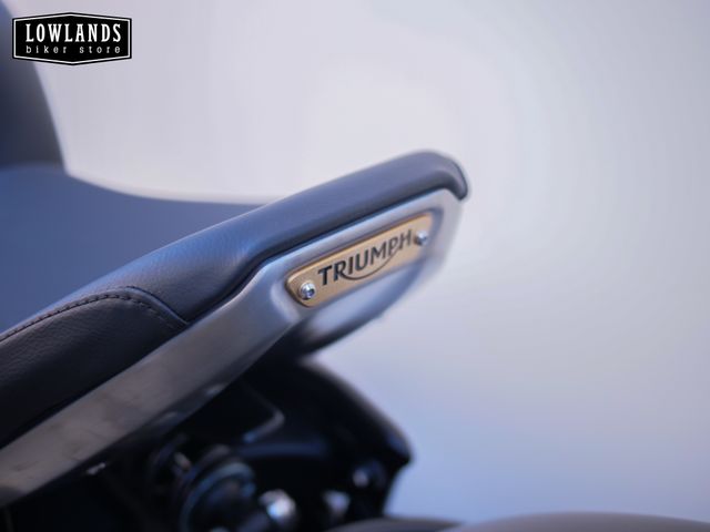 triumph - bonneville-bobber