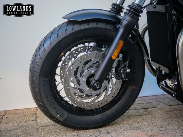 triumph - bonneville-bobber