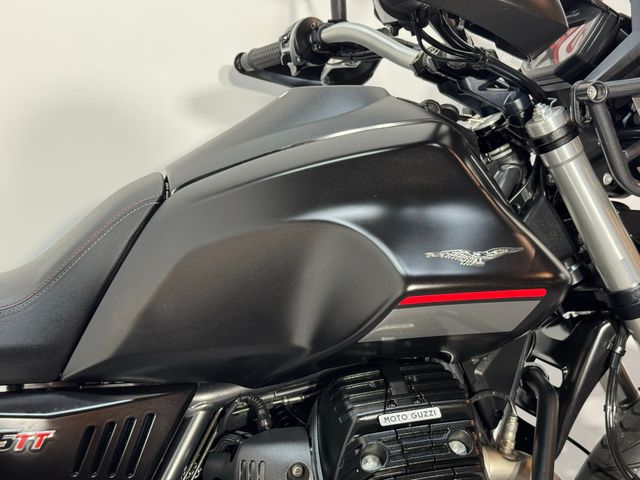 moto-guzzi - v-85-tt