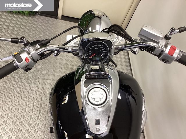 suzuki - new-intruder-m-800