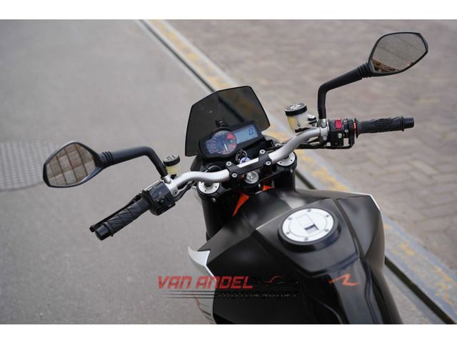 ktm - 990-super-duke