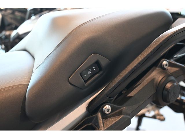 bmw - r-1300-gs-trophy