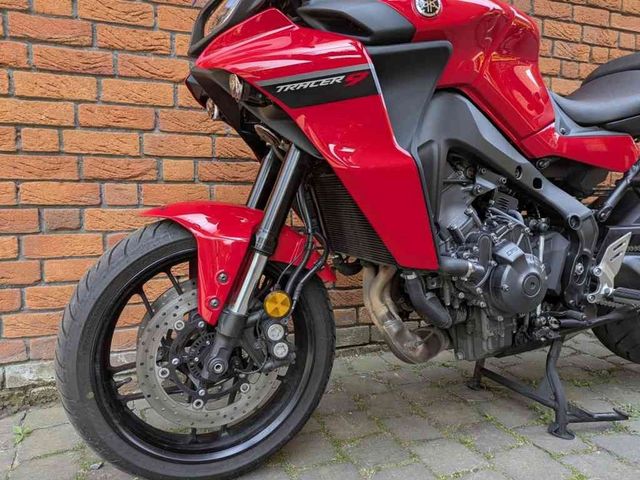yamaha - tracer-9