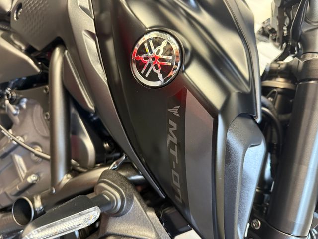 yamaha - mt-07-abs