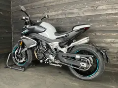 Cfmoto 800NK Advanced TC Grey Akrapovic 2025 occasion – foto 7 van 15
