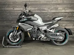 Cfmoto 800NK Advanced TC Grey Akrapovic 2025 occasion – foto 8 van 15