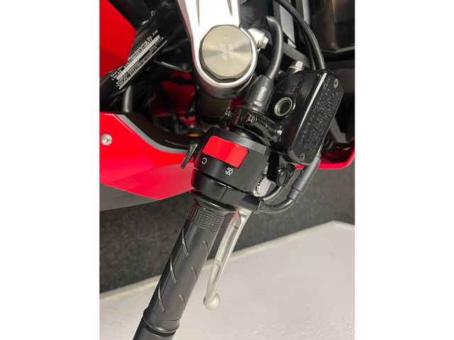 honda - cbr-650-r
